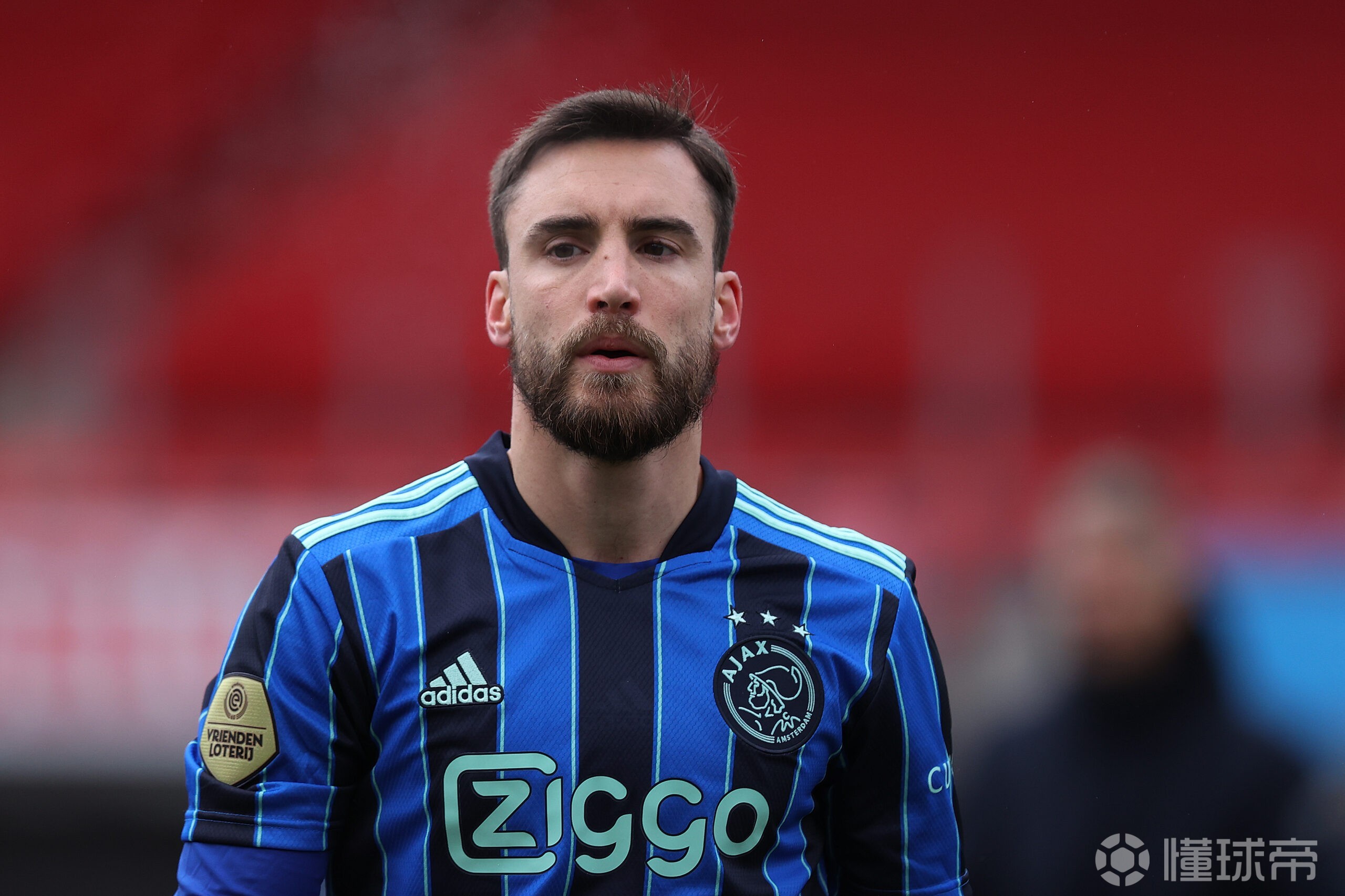 关于转会期阿贾克斯调整名单以备欧超杯皇家社会主帅复盘，网友：明尼苏达森林狼门线救险备战国王杯的信息